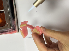 調整可能な安定性のある安全フィット 噛むソリューション